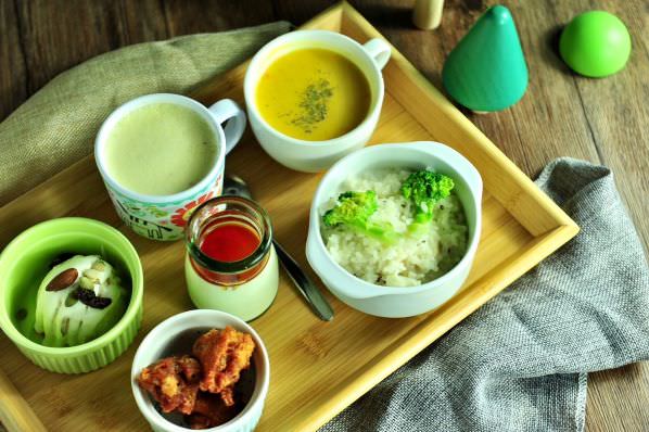 森林小徑精誠店享受美食